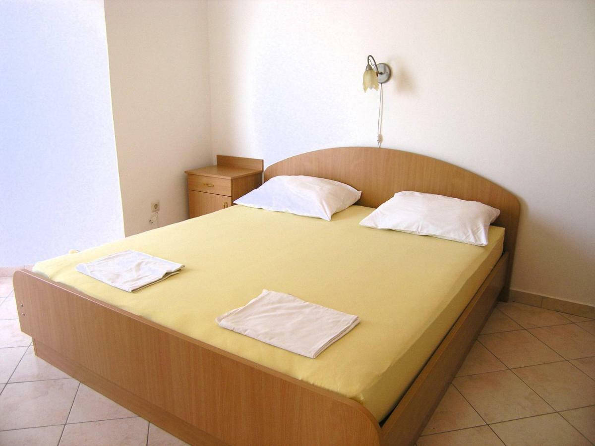 Apartman Juric Krk Town Exterior foto