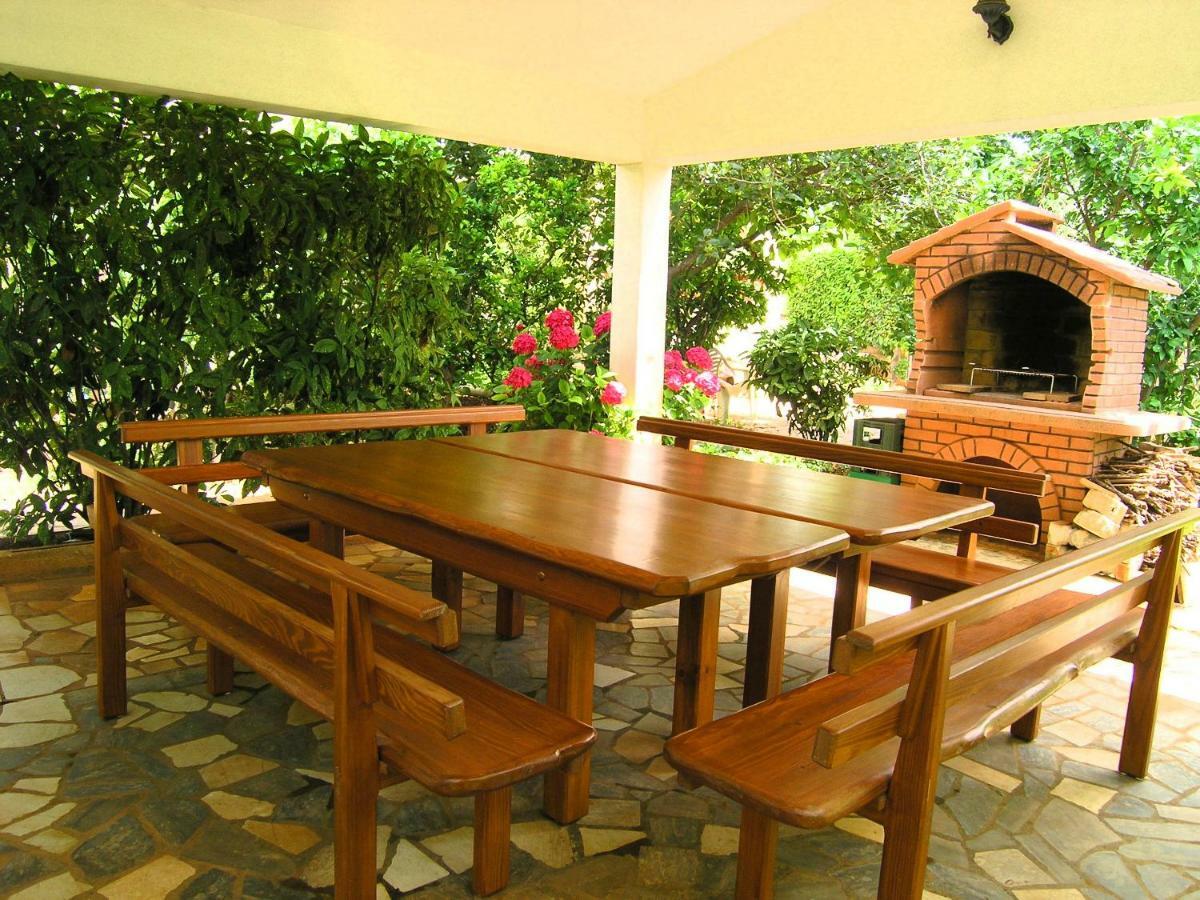 Apartman Juric Krk Town Exterior foto