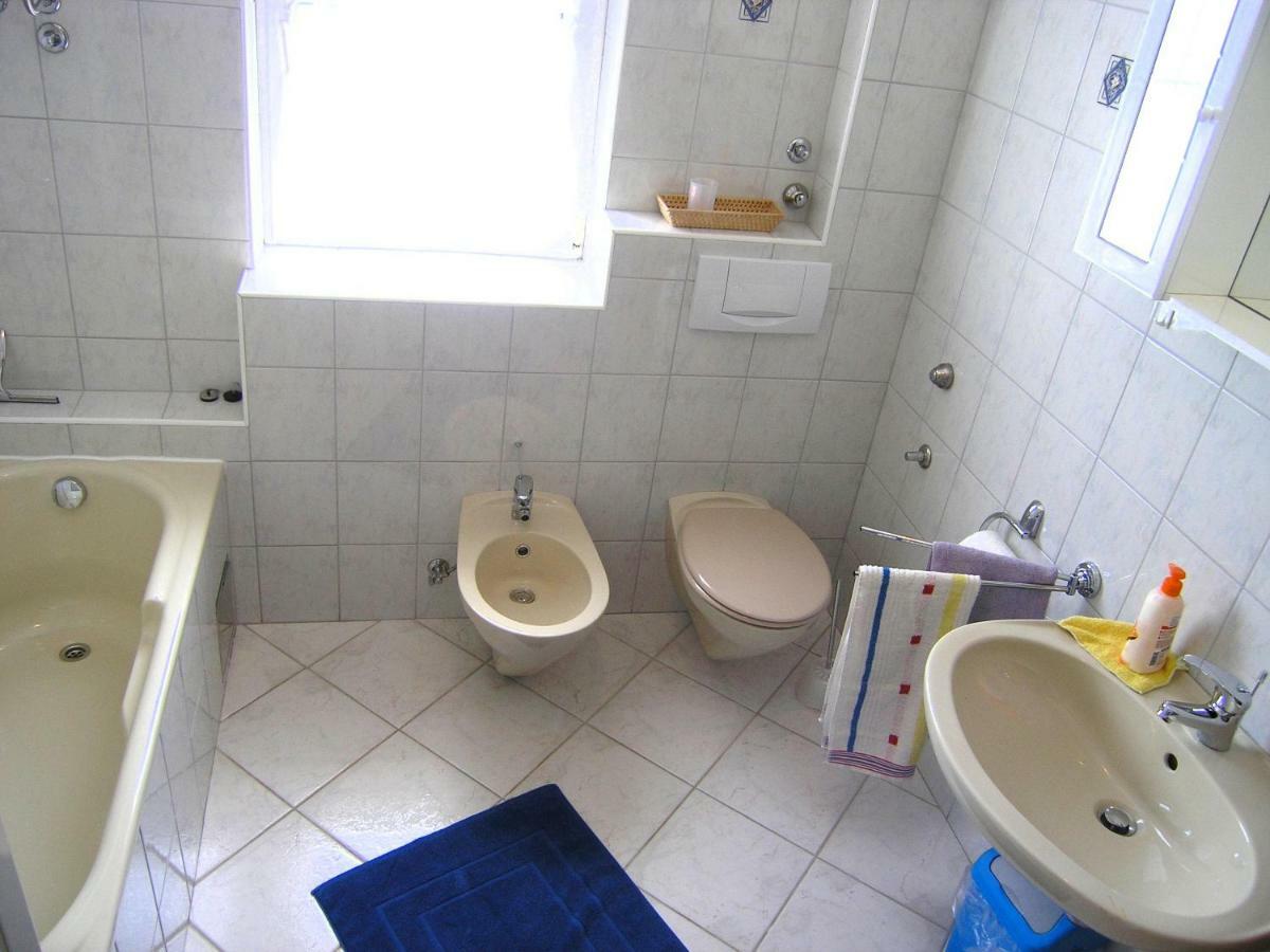 Apartman Juric Krk Town Exterior foto