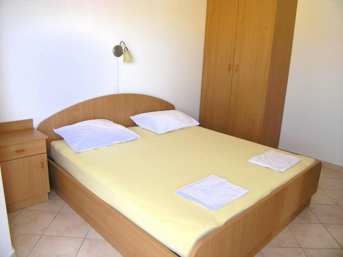 Apartman Juric Krk Town Exterior foto