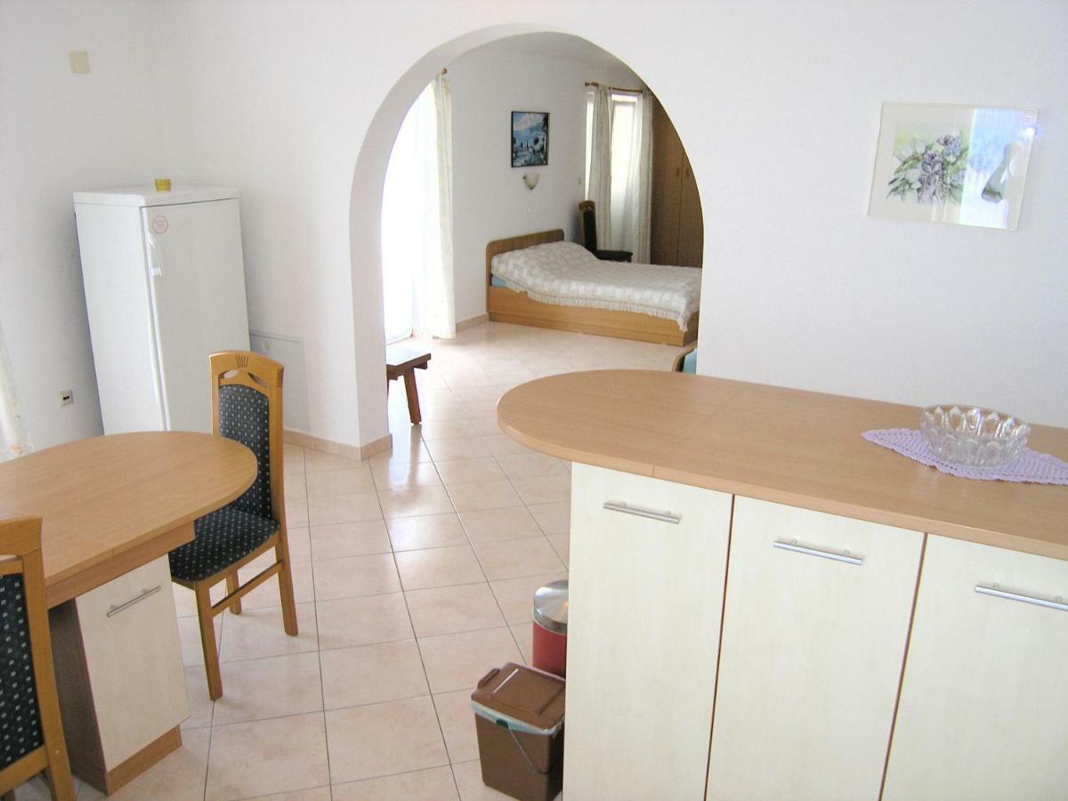 Apartman Juric Krk Town Exterior foto
