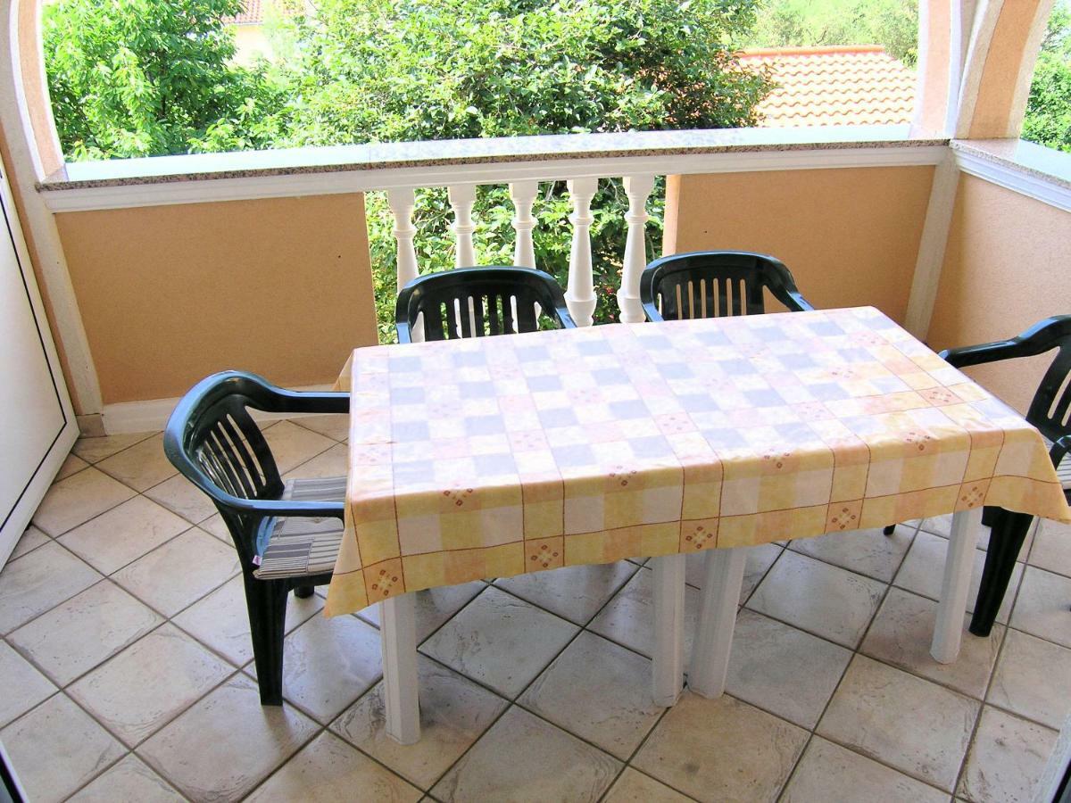 Apartman Juric Krk Town Exterior foto