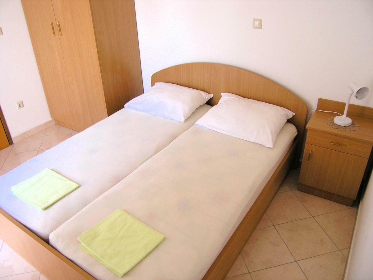 Apartman Juric Krk Town Exterior foto