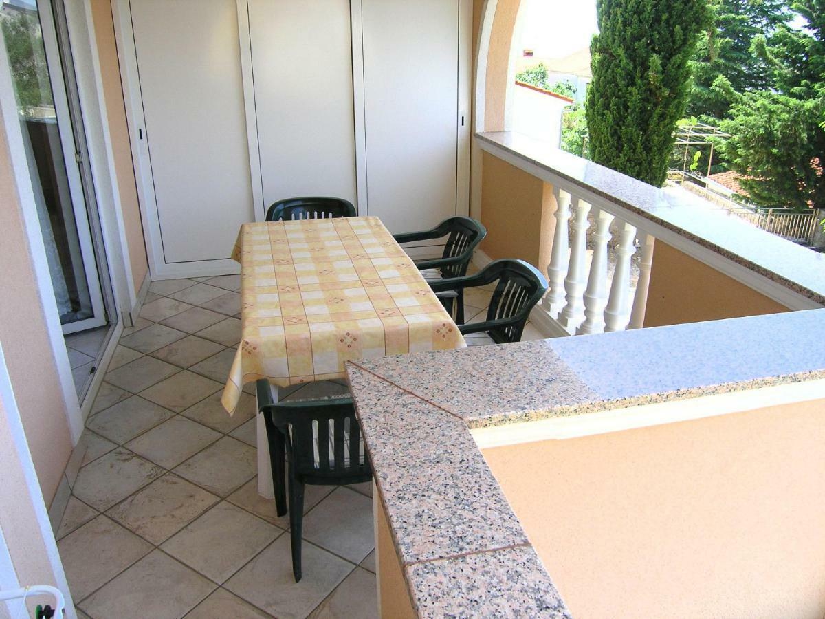Apartman Juric Krk Town Exterior foto